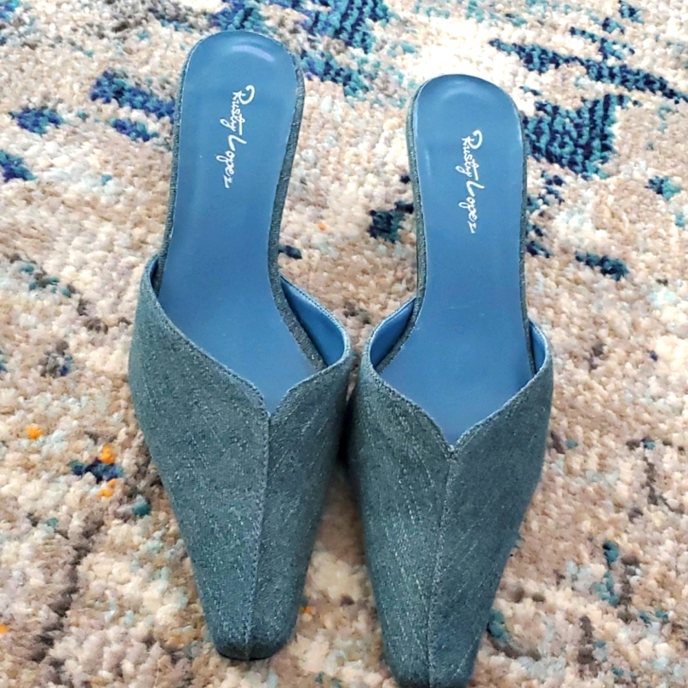BEAUTIFUL BLUE DENIM MULE SHOE 6